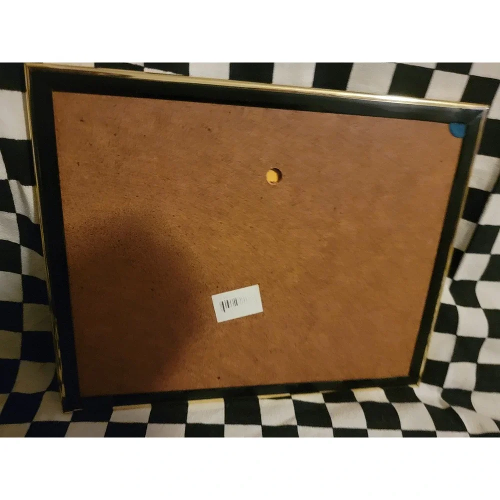 The Unbranded Brand intimidator stays